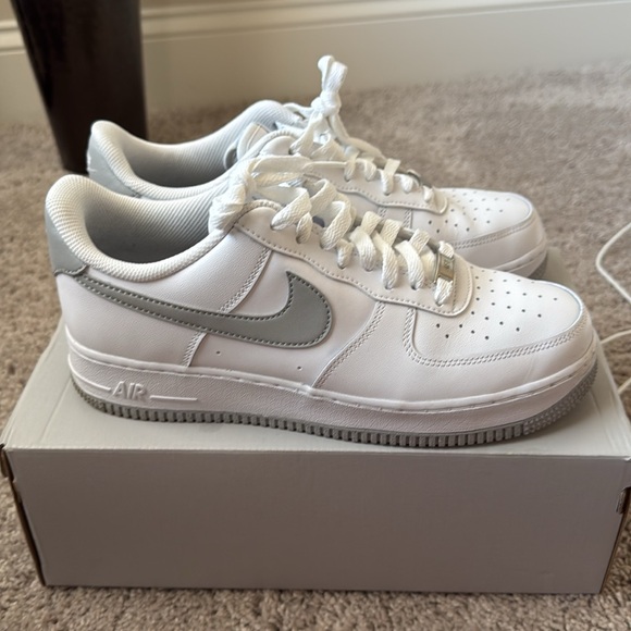 Authentic Nike AF1 - Picture 4 of 5